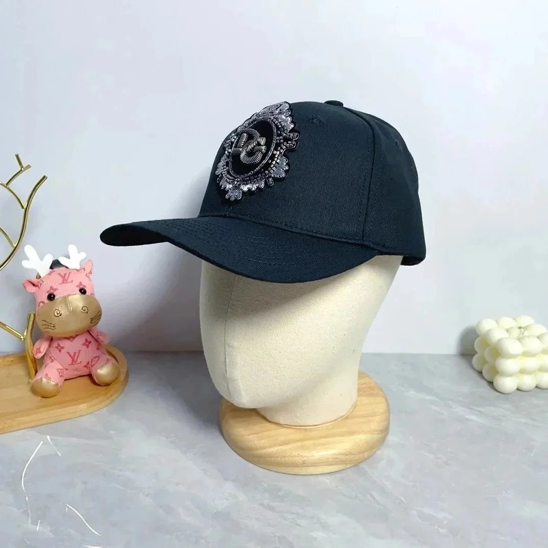 Fashionable and versatile baseball cap 021