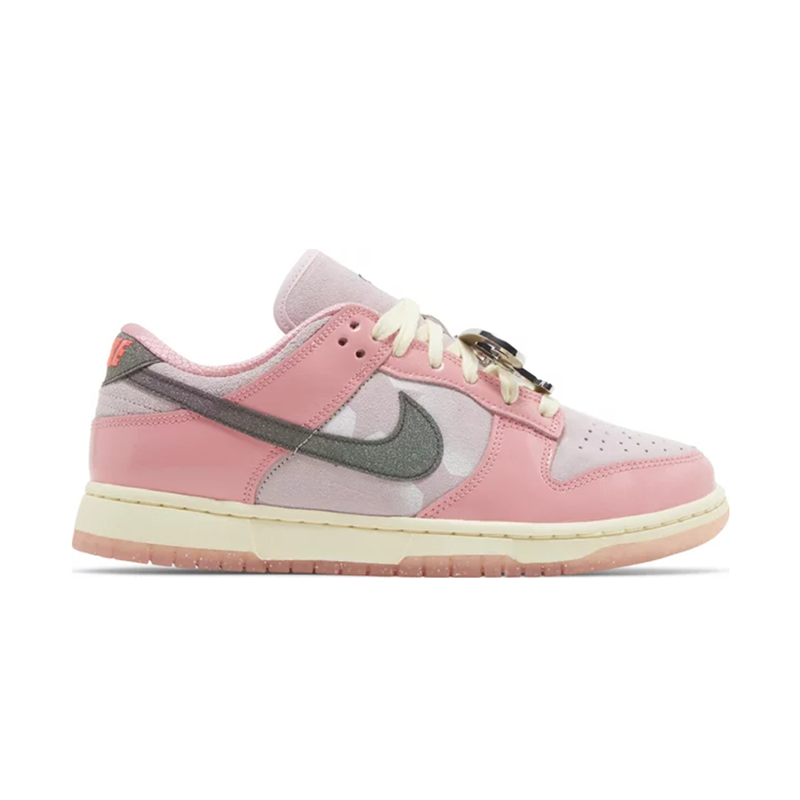 Nike Dunk   Low LX 'Barbie Fashion sneakers