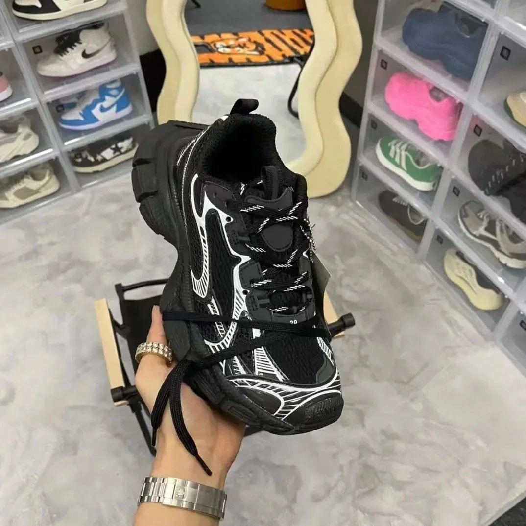 Balenciaga × Designer × Streetwear