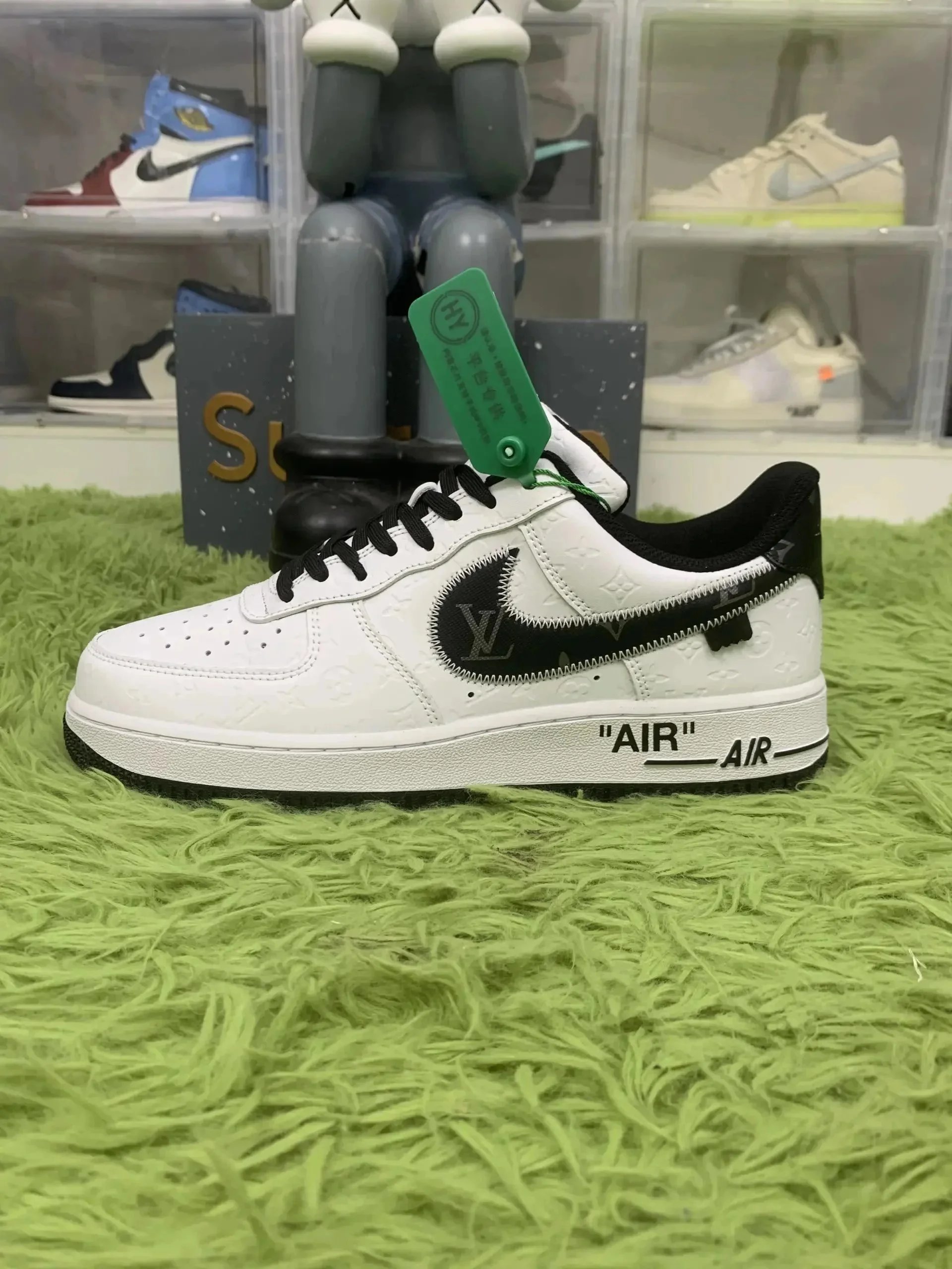 Nike Air Force 1 Low 07 x Louis Vuitton