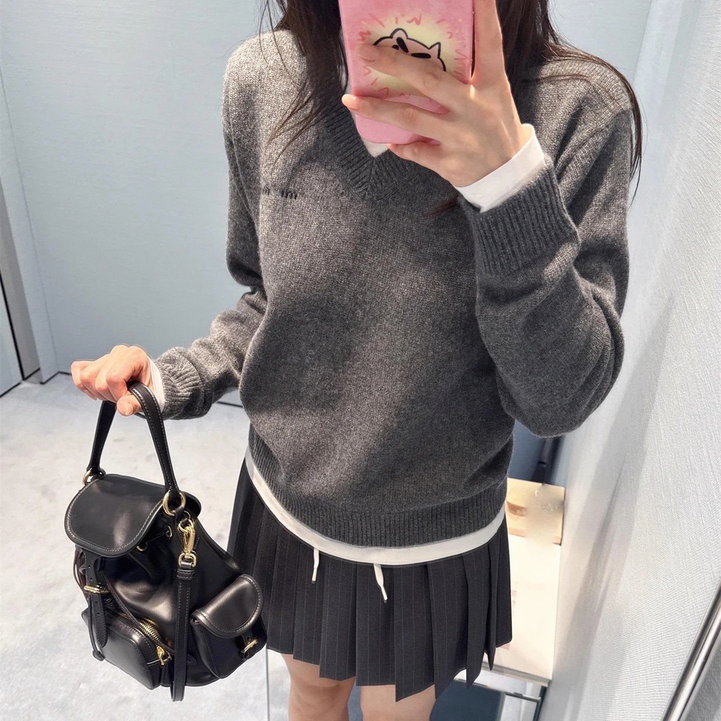 Miu Miu style color block fake two-piece long sleeve crewneck knitwear V-neck sweater men's and women's