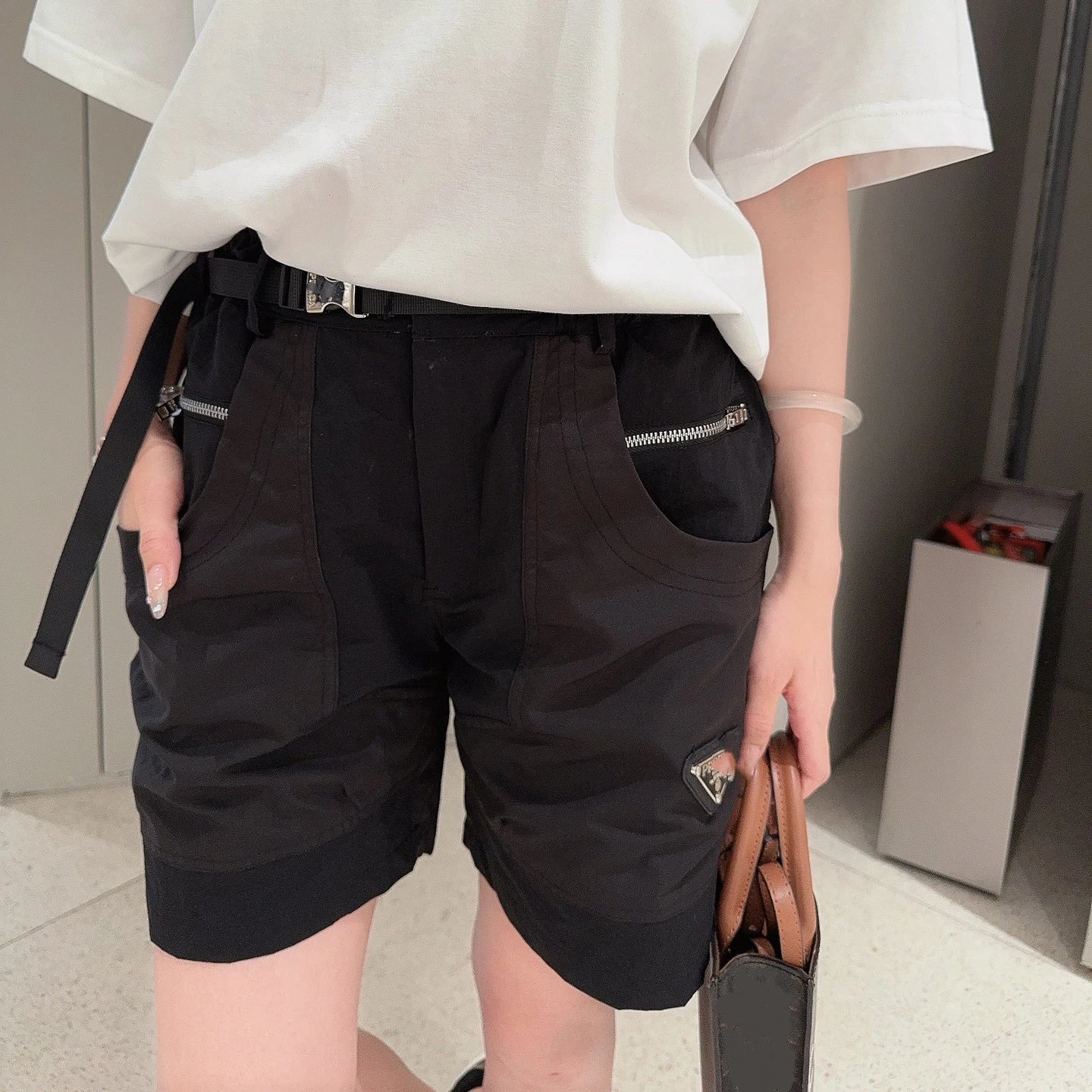 25ss New Prada Side Nylon Pocket Cargo Cotton Shorts Unisex