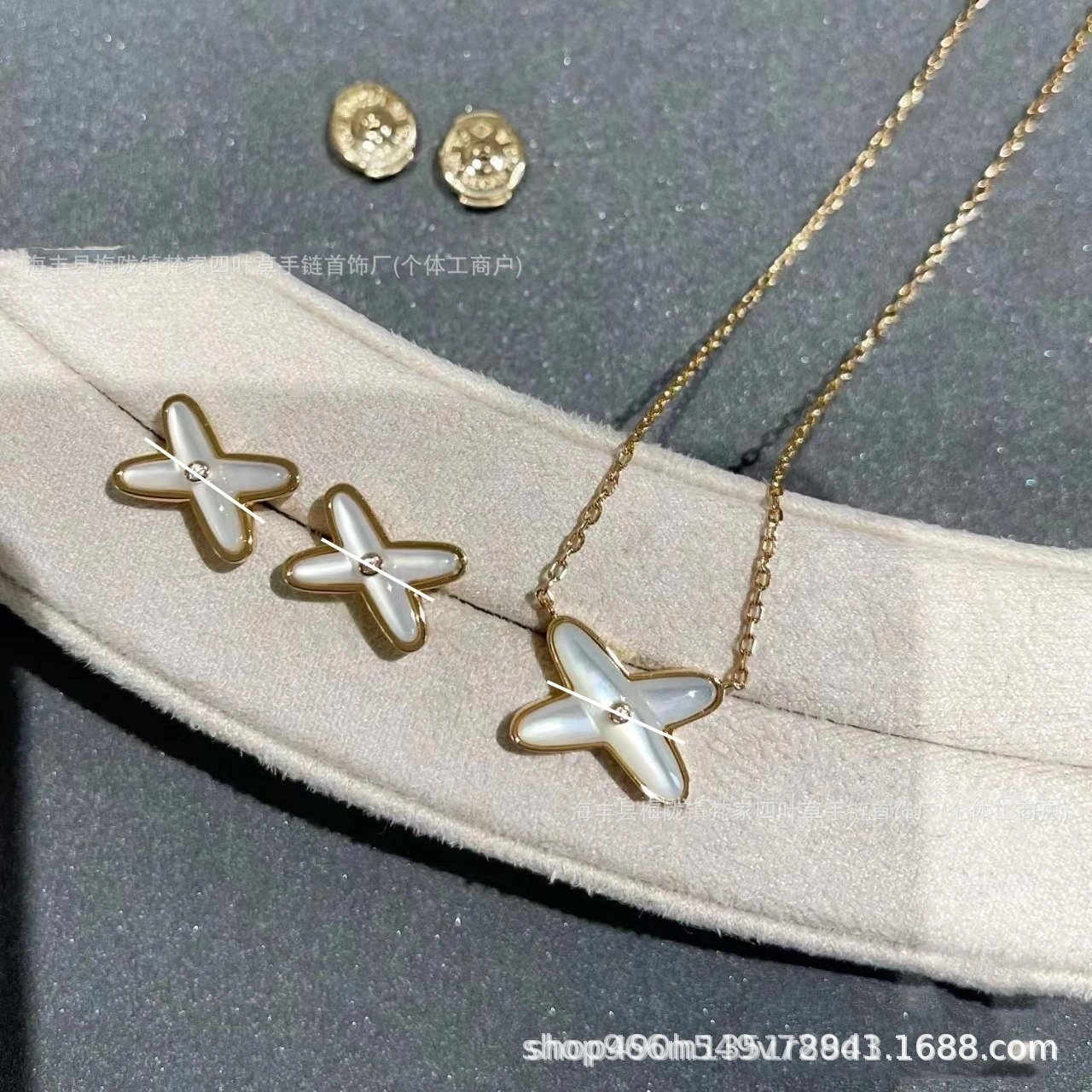 Chaumet White Mother-of-Pearl Necklace for Women, High-End Accessory, Exquisite Luxury Rose Gold 2025 New Style Collarbone Chain Necklace