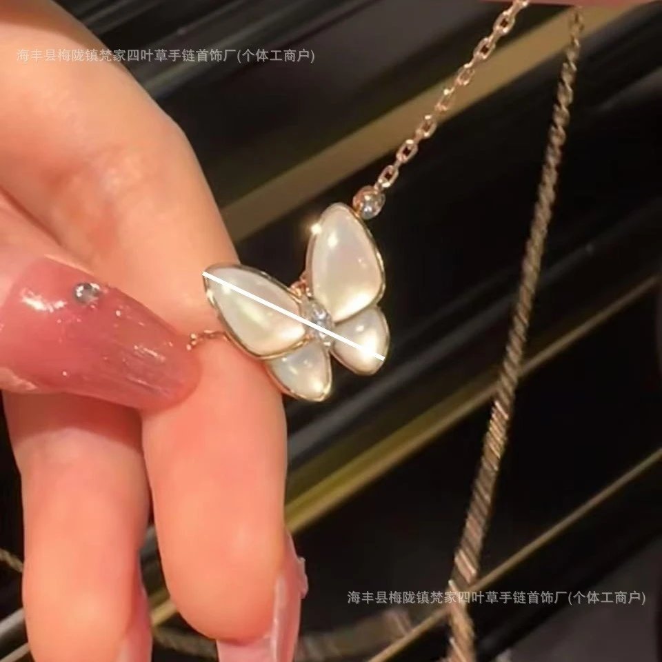 Van Gogh High-End Full Diamond Butterfly Necklace Collarbone Chain, Plated 18K Rose Gold Collarbone Chain, White Mother-of-Pearl Simple Luxury