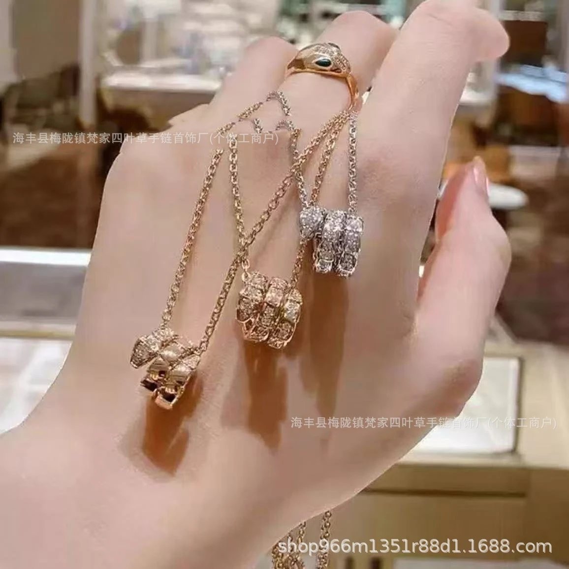 Bulgari Plated 18K Gold Rose Gold Necklace Pendant, Snake-shaped Collarbone Chain, Snake Bone Diamond-studded Three Rows, Luxury Sweater Chain, Instagram S