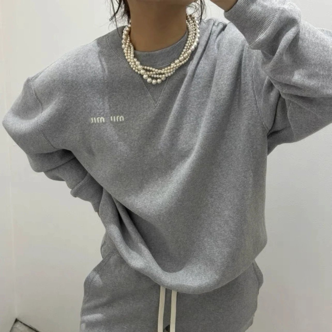 Miu Miu gray solid color simple crewneck pullover knit sweater men's and women's