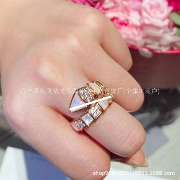 2025 New Style White Mother-of-Pearl Bulgari Snake Bone Ring for Women, Plated 18k Rose V Gold Snake-shaped Ring, Internet Celebrity Same Style