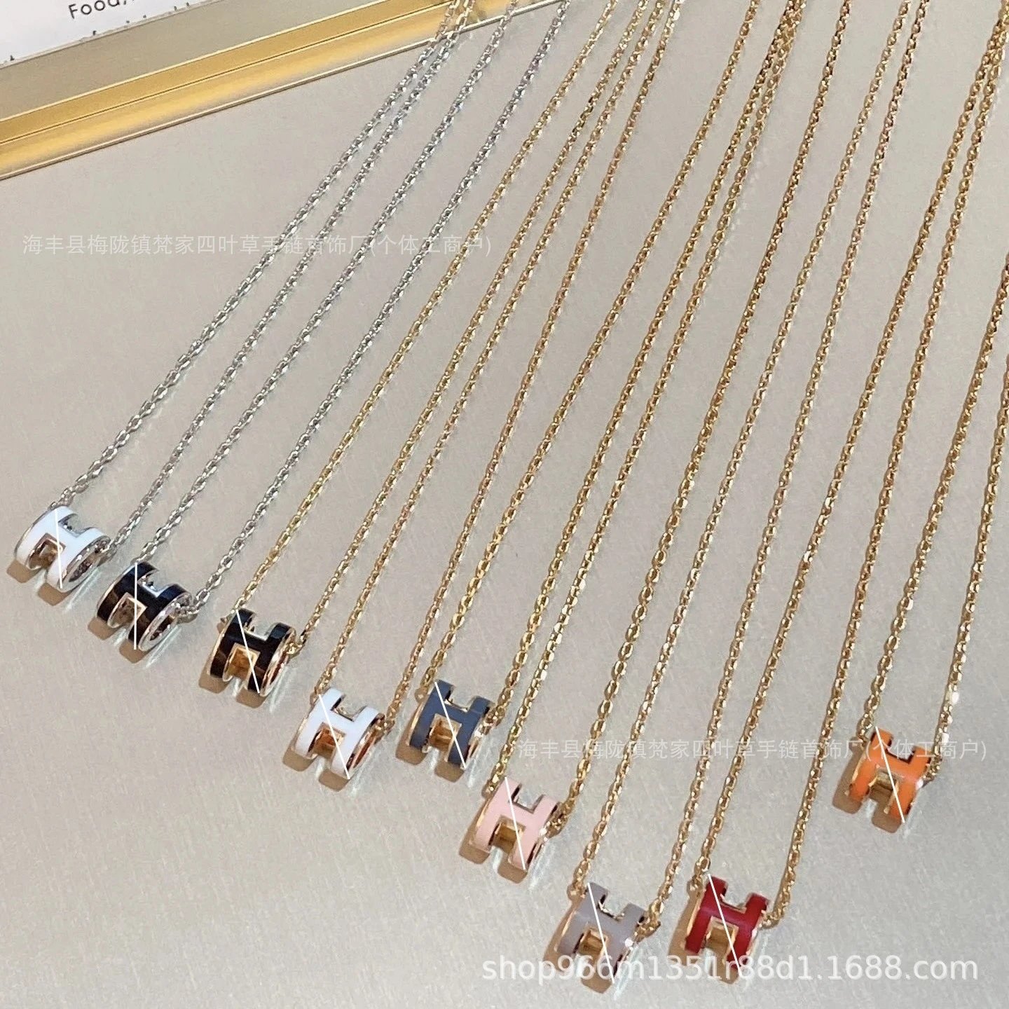 Hermès H 18K Gold Plated H Letter Necklace, Enamel Mini Choker Unisex Versatile Premium Fashion INS