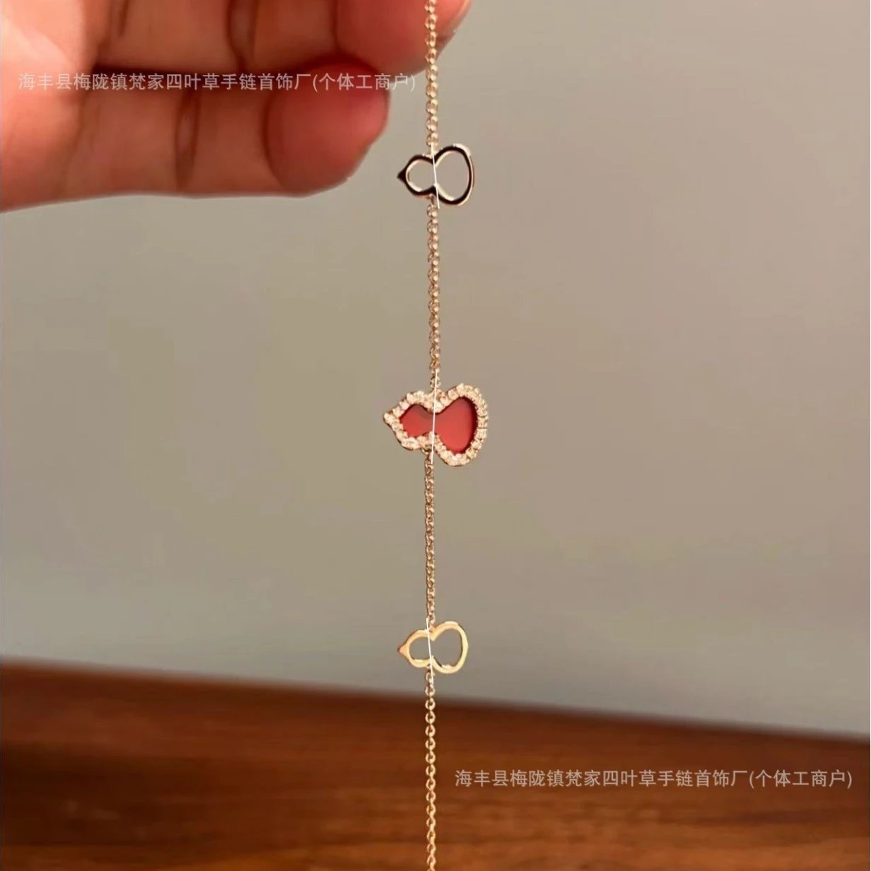 Qeelin 2025 New Luxury Red Carnelian Red Agate Five Gourd Bracelet for Women, 18K Rose Gold Plated Diamond Inlaid Openwork Design