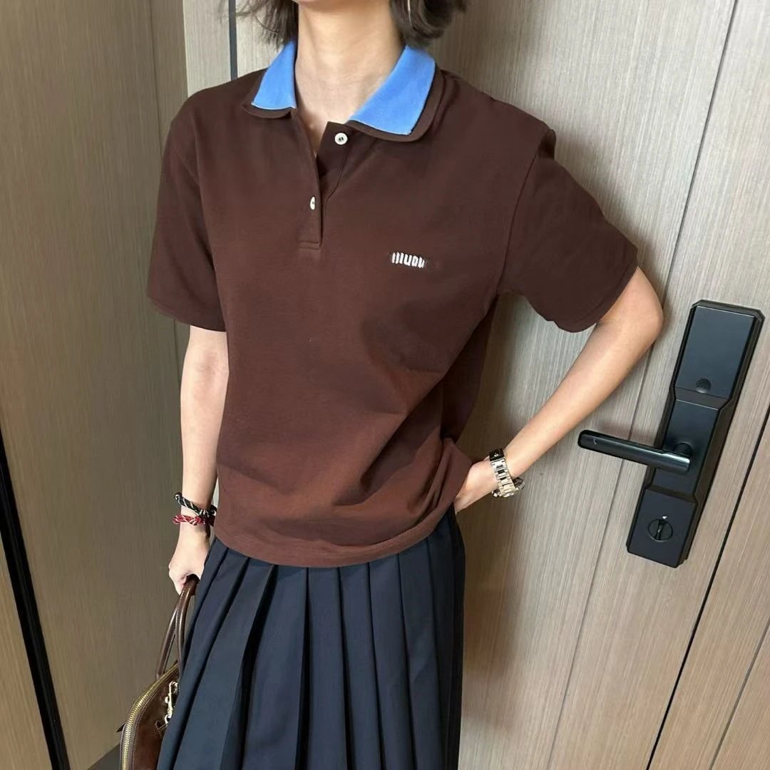 2025早春新款MIU家刺绣徽标蓝色双层领拼接Polo衫男女