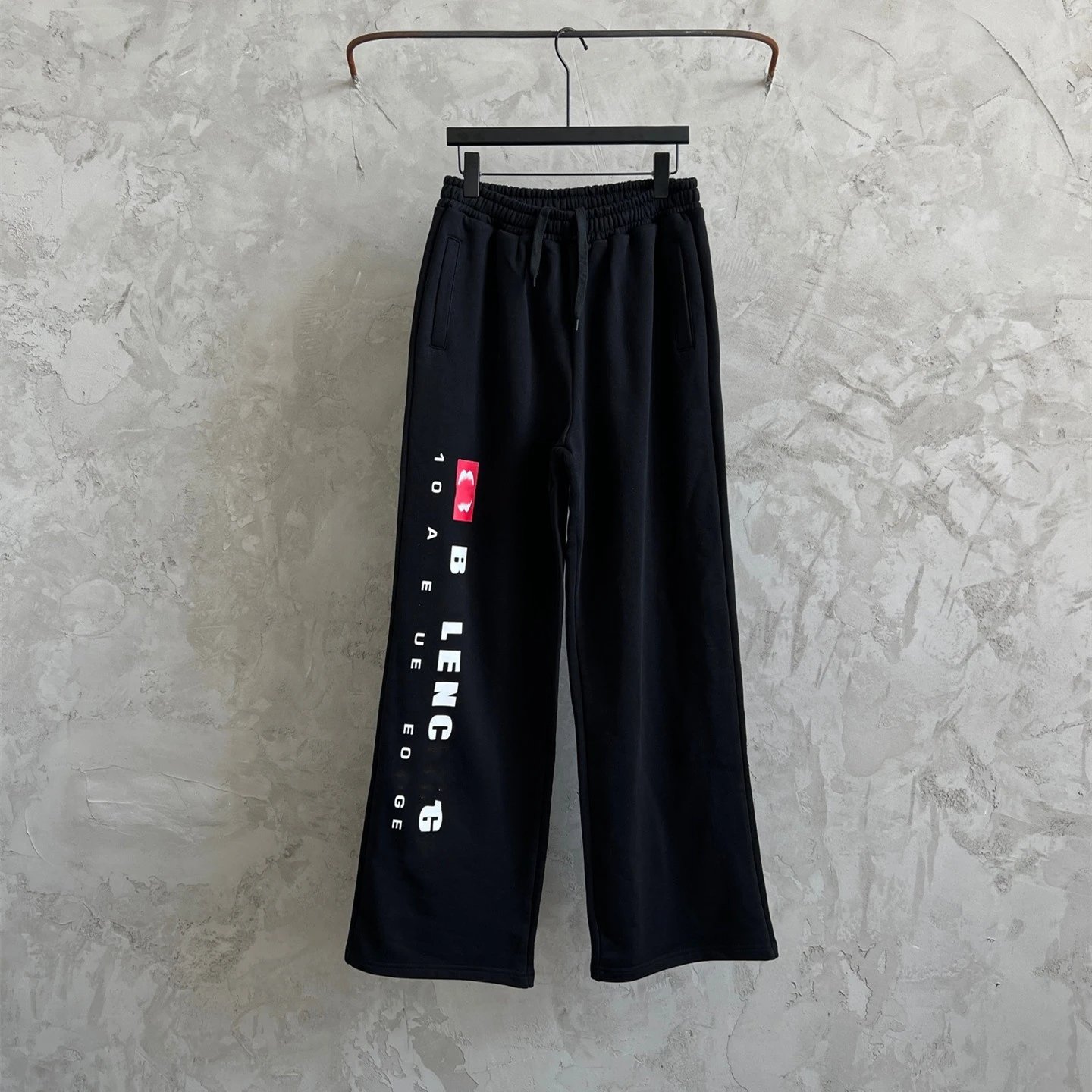 Balenciaga New Crack Torn Letter Print Unisex Casual Sports Jogger Pants