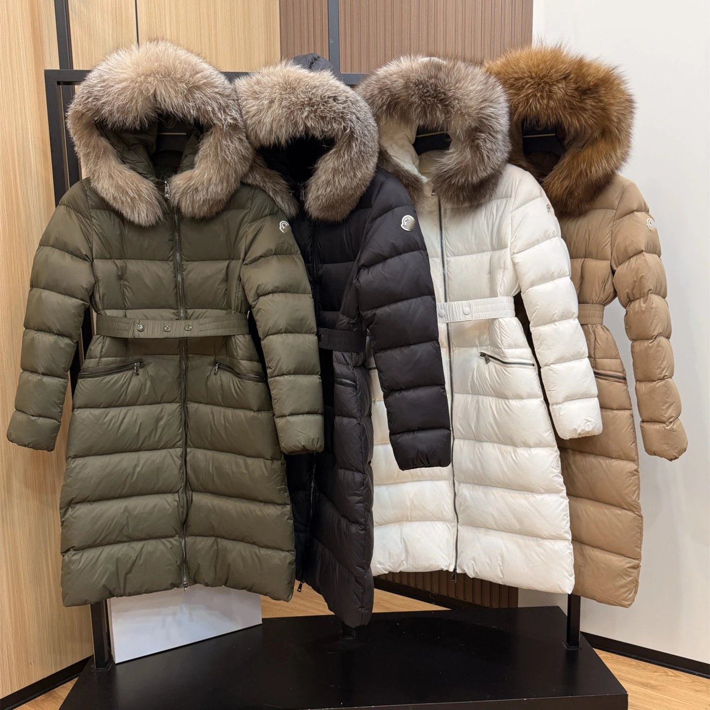 Moncler Waist Slimming Long Fur Collar Warm 90% White Duck Down Women's Jacket
