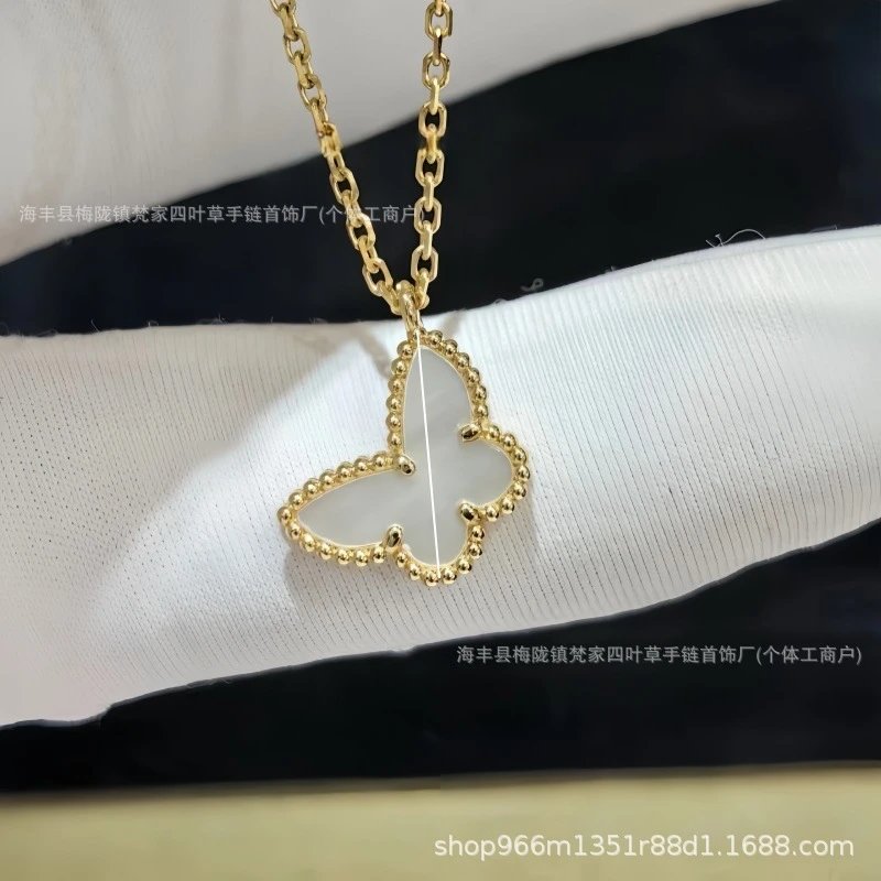 Van Gogh V Gold Four-Leaf Clover Small Butterfly Mother-of-Pearl Necklace for Women Premium Elegant Butterfly Collarbone Necklace