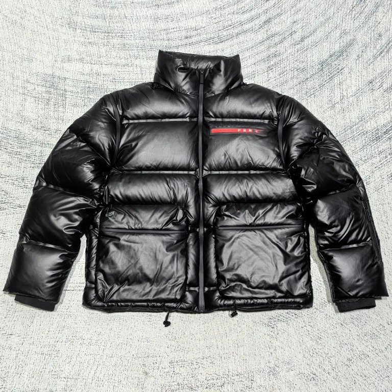 Prada Classic Style Red Label Solid Color Seam Sealed Waterproof 90% White Duck Down Jacket for Men and Women