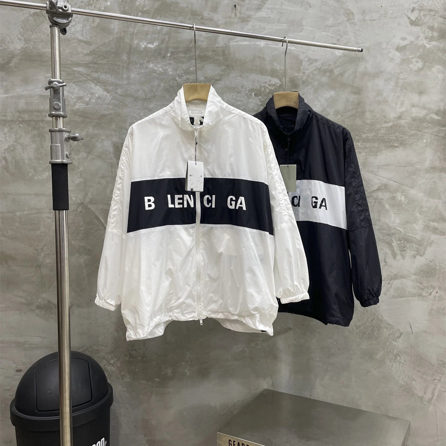 Balenciaga Spliced Slogan Windproof Sun Protection Windbreaker Jacket Unisex