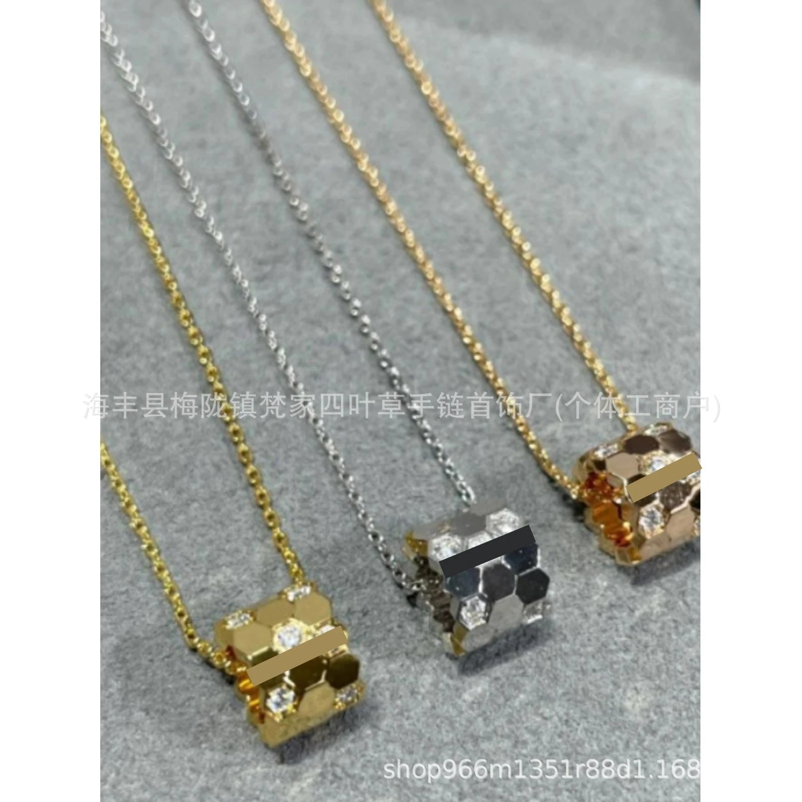 Chaumet Honeycomb Necklace for Women, Alloy Luxury Plated 18K Rose Gold Small Waist High-End Sense Honeycomb Collarbone Chain