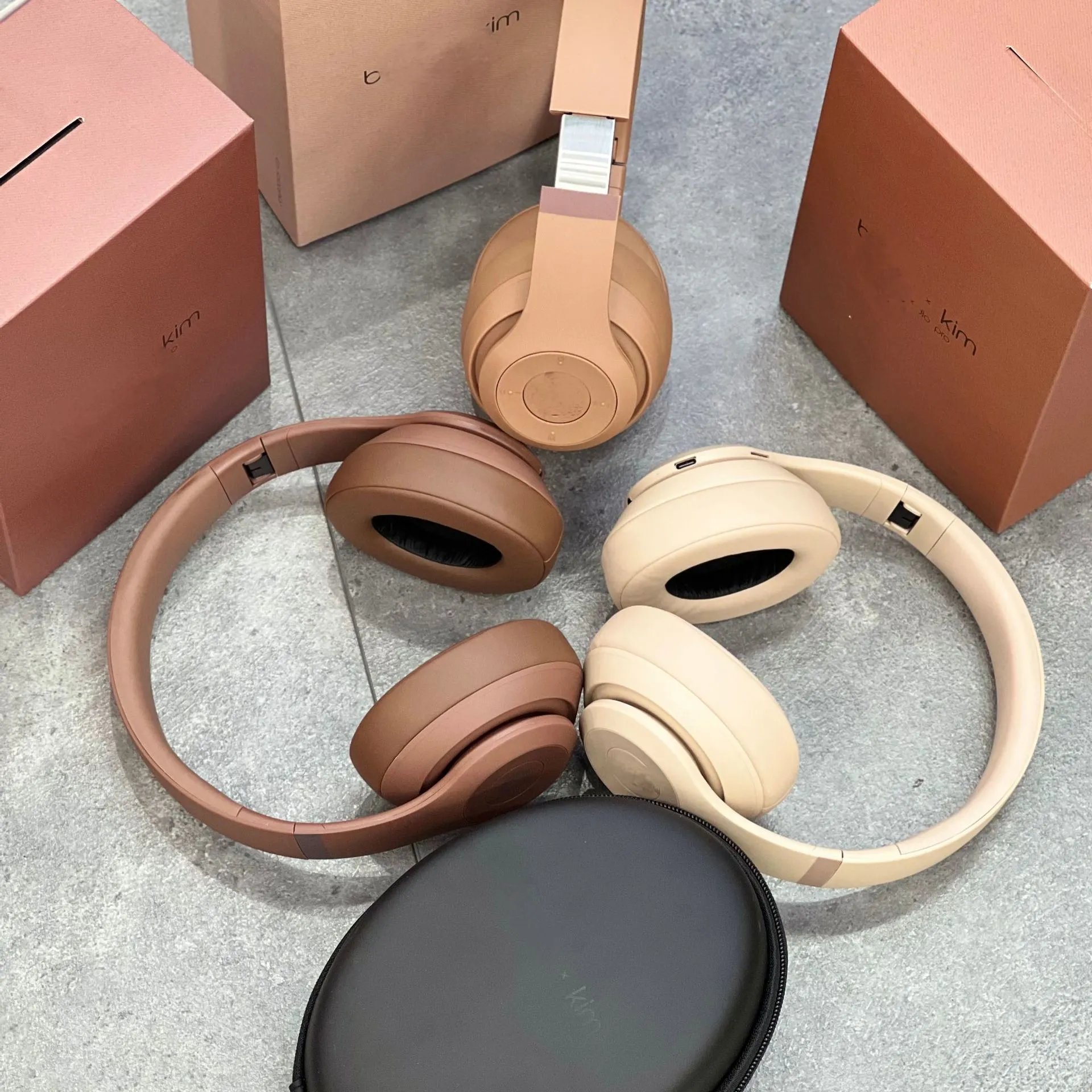 New Recording Artist 4th Generation KIM Limited Edition Studio Pro Over-Ear Wireless Bluetooth Pop-up Headphones