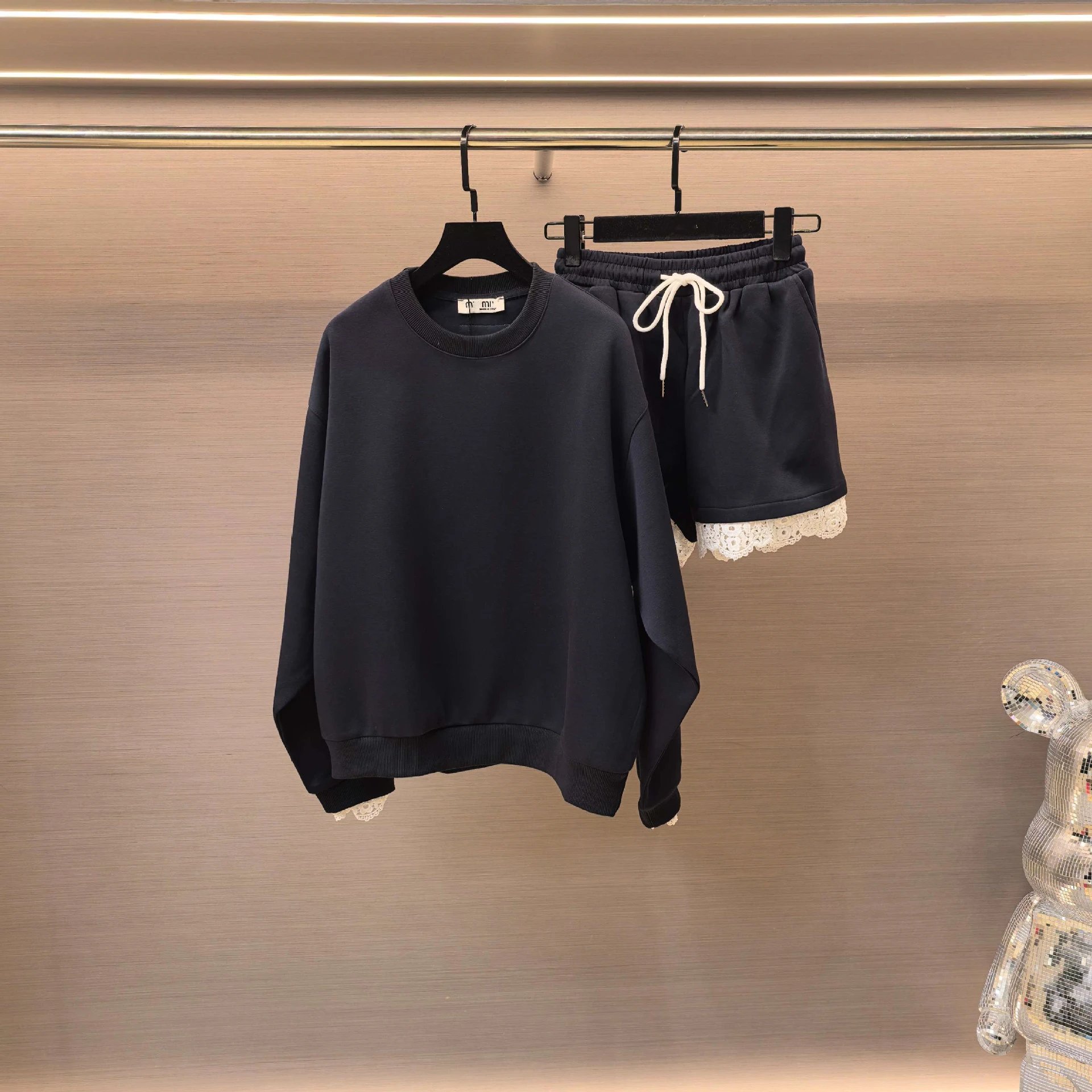 2025 new style Miu Miu minimalist lace trim spliced long sleeve sweatshirt shorts set women's
