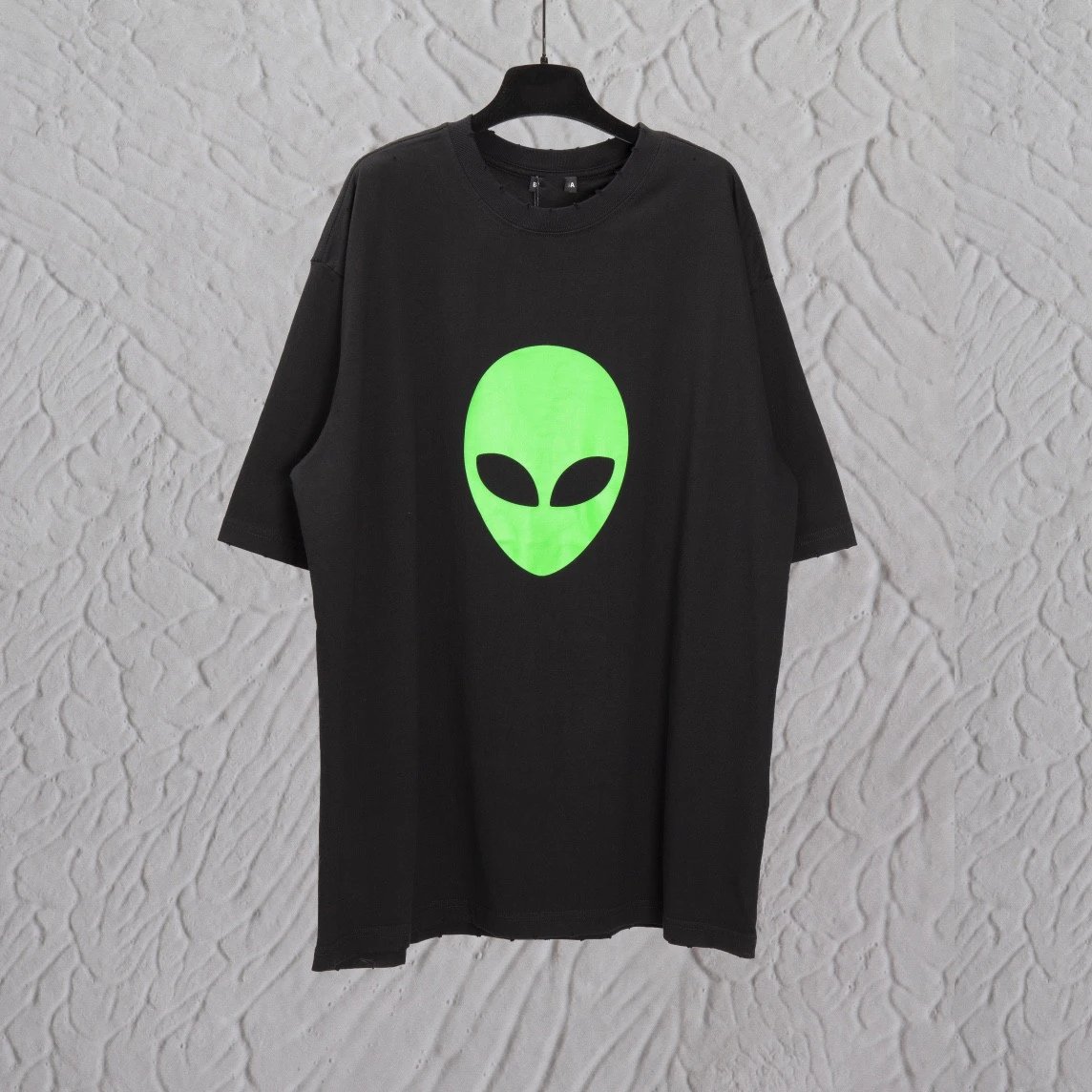 New Balenciaga Glow in the Dark Alien Print Viral Same Style Unisex Small Neckline Short Sleeve
