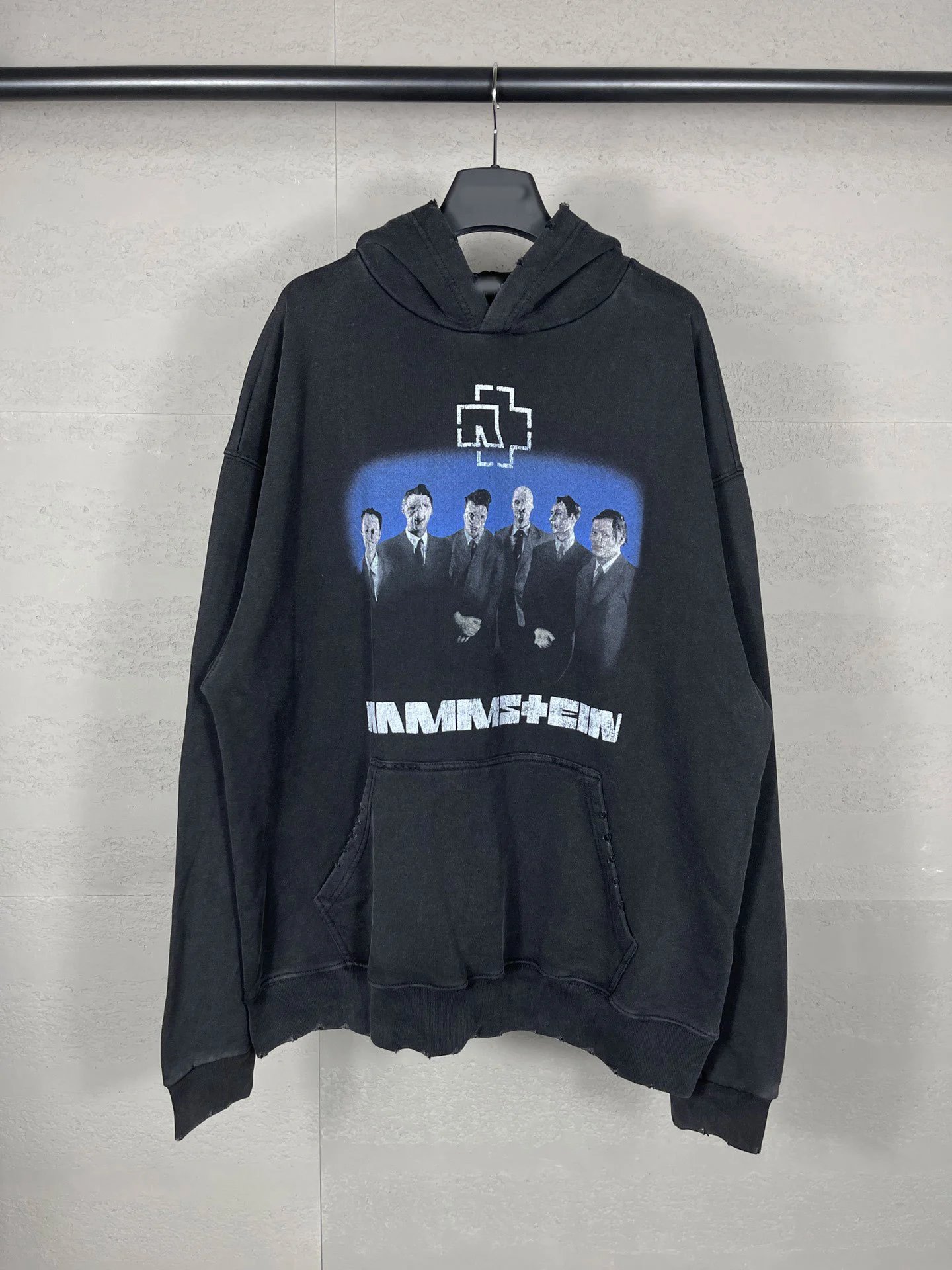 Balenciaga German Band Portrait Print Loose Casual Versatile Fashion T-Shirt Long Sleeve Unisex Couple Style