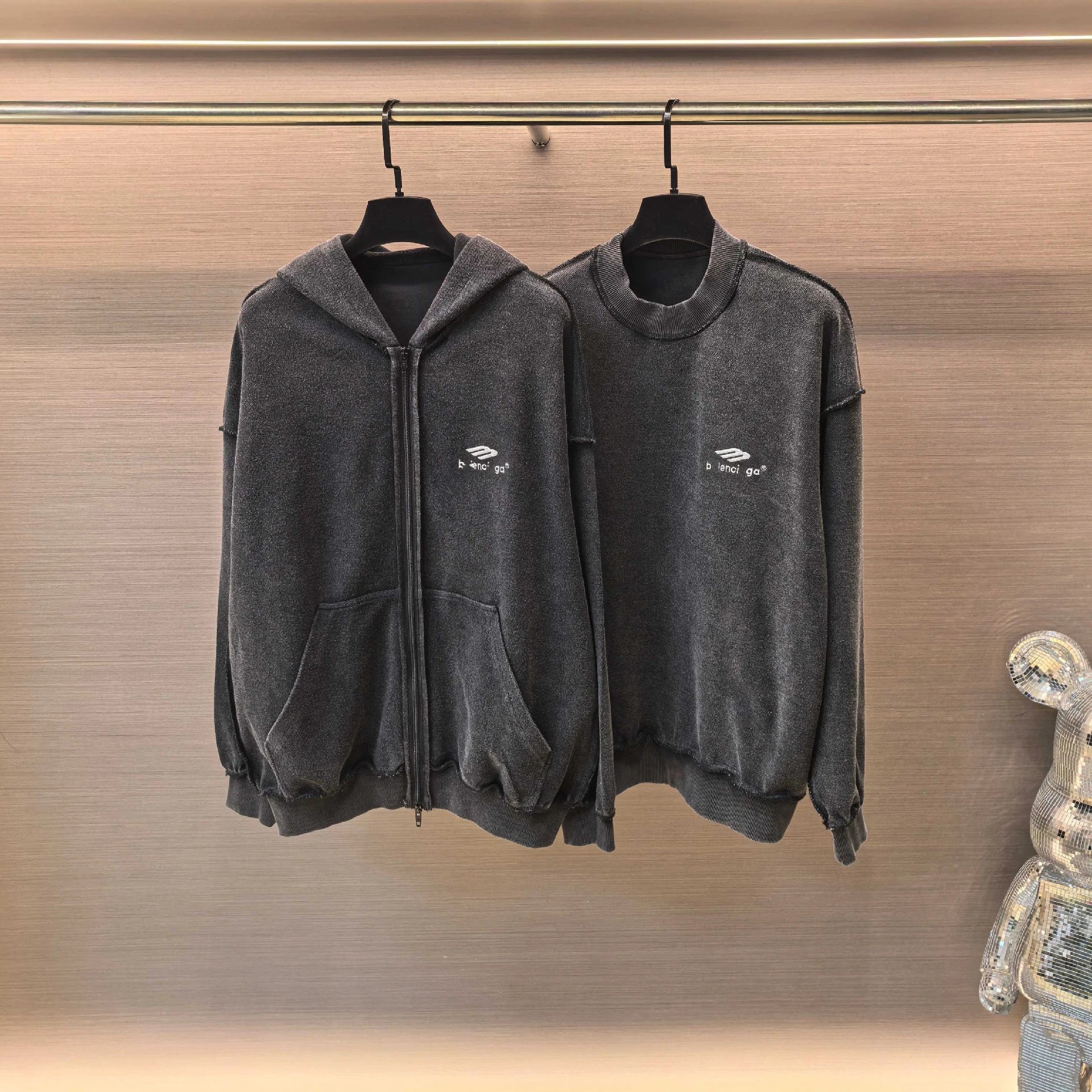 New style Balenciaga classic art embroidery letter reverse stitch washed sport sweatshirt outerwear