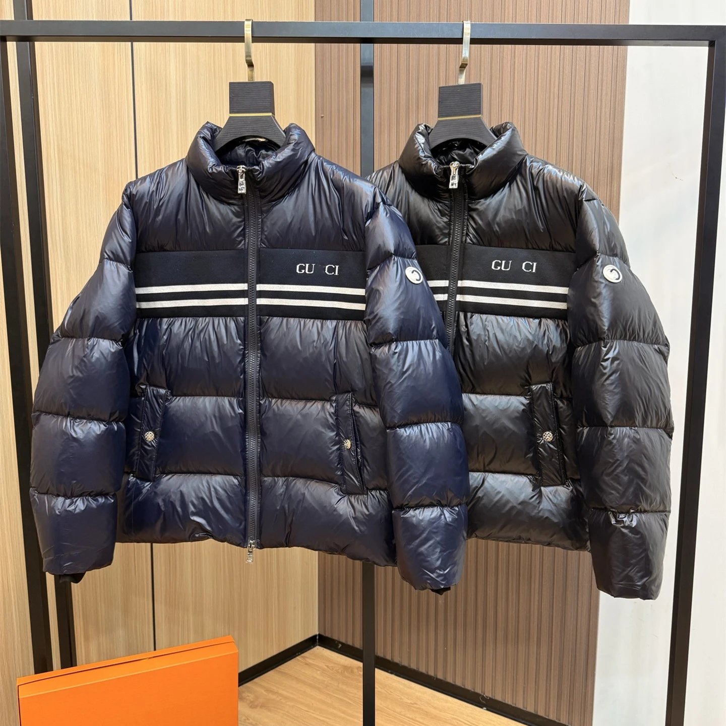 Gucci Panel 90% White Duck Down Puffy Down Jacket for Men and Women