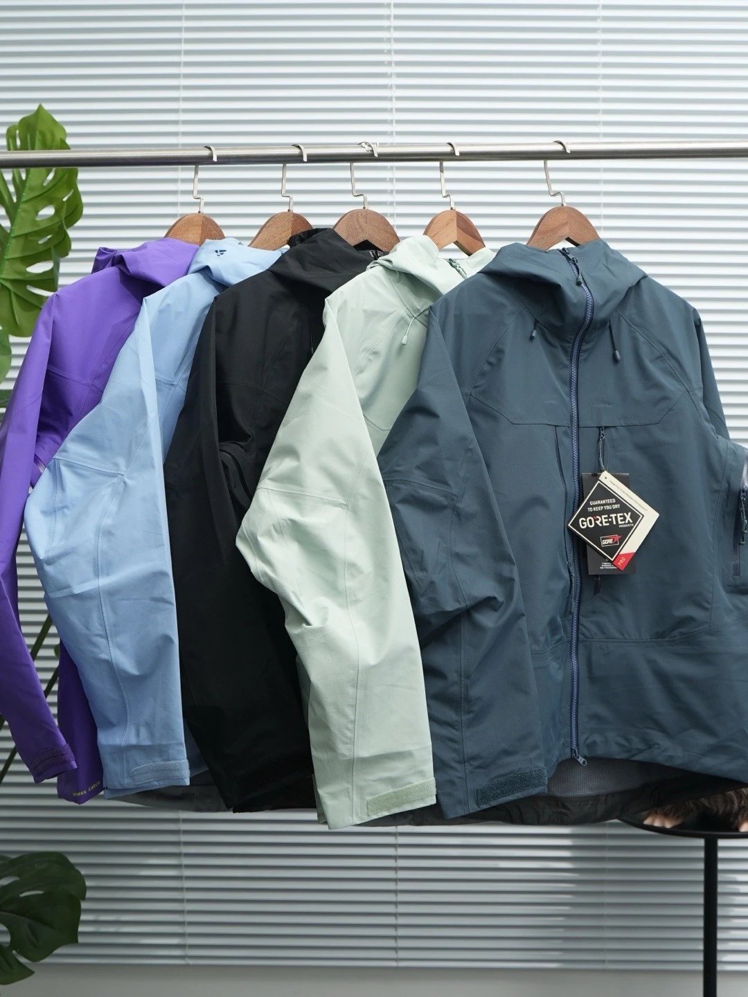 [China Mountain Color] Kailas Same Mont X-PRO All-Weather Outdoor Mountaineering Hard Shell Windbreaker