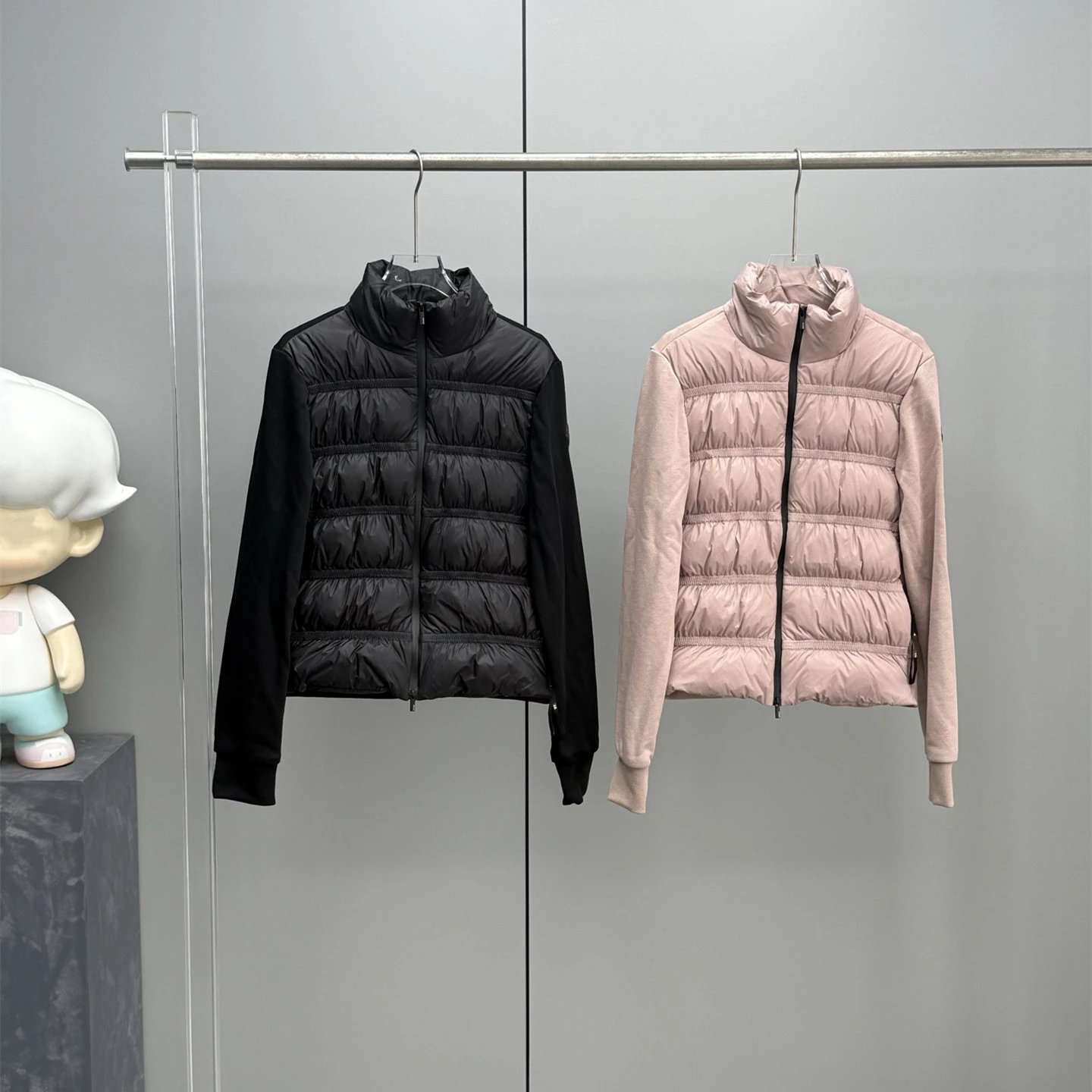 Moncler Stand Collar Knit Panel 90% White Duck Down Women's Down Jacket