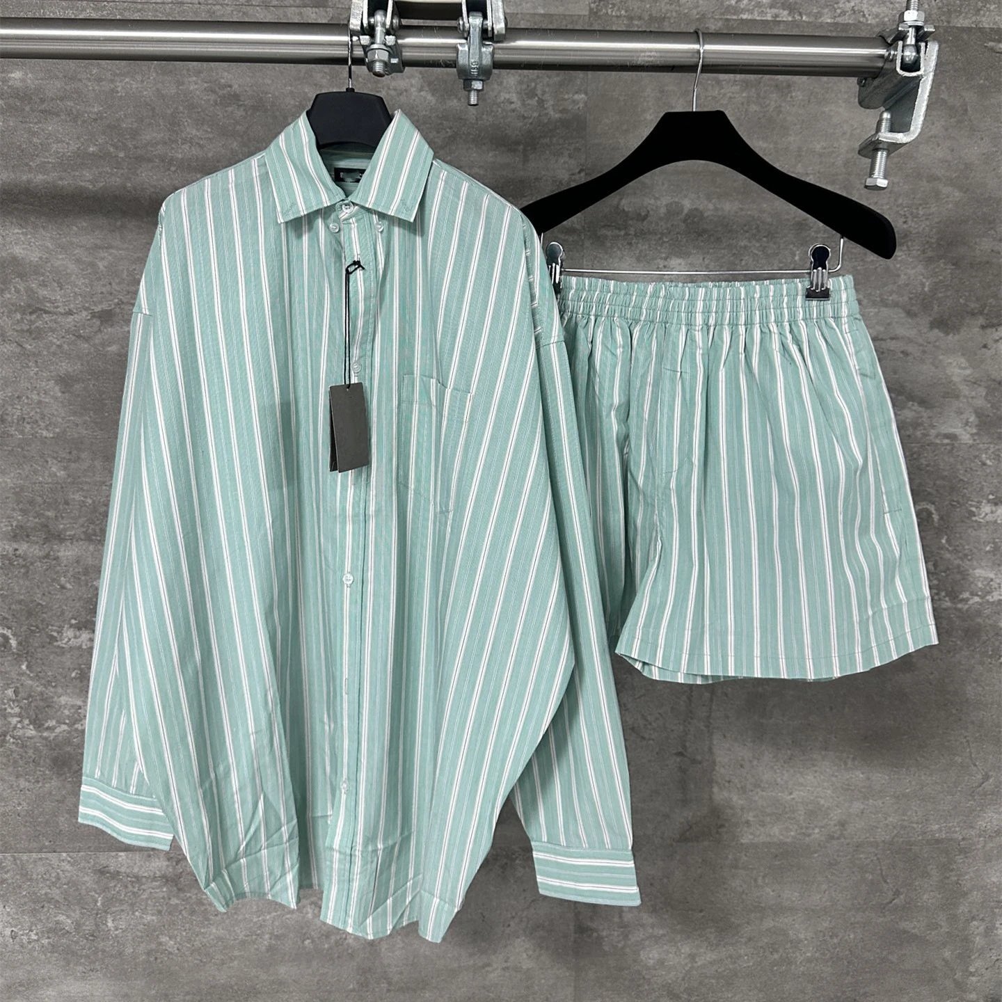 2025 New Balenciaga Mint Green Stripe Shirt Shorts Suit Unisex