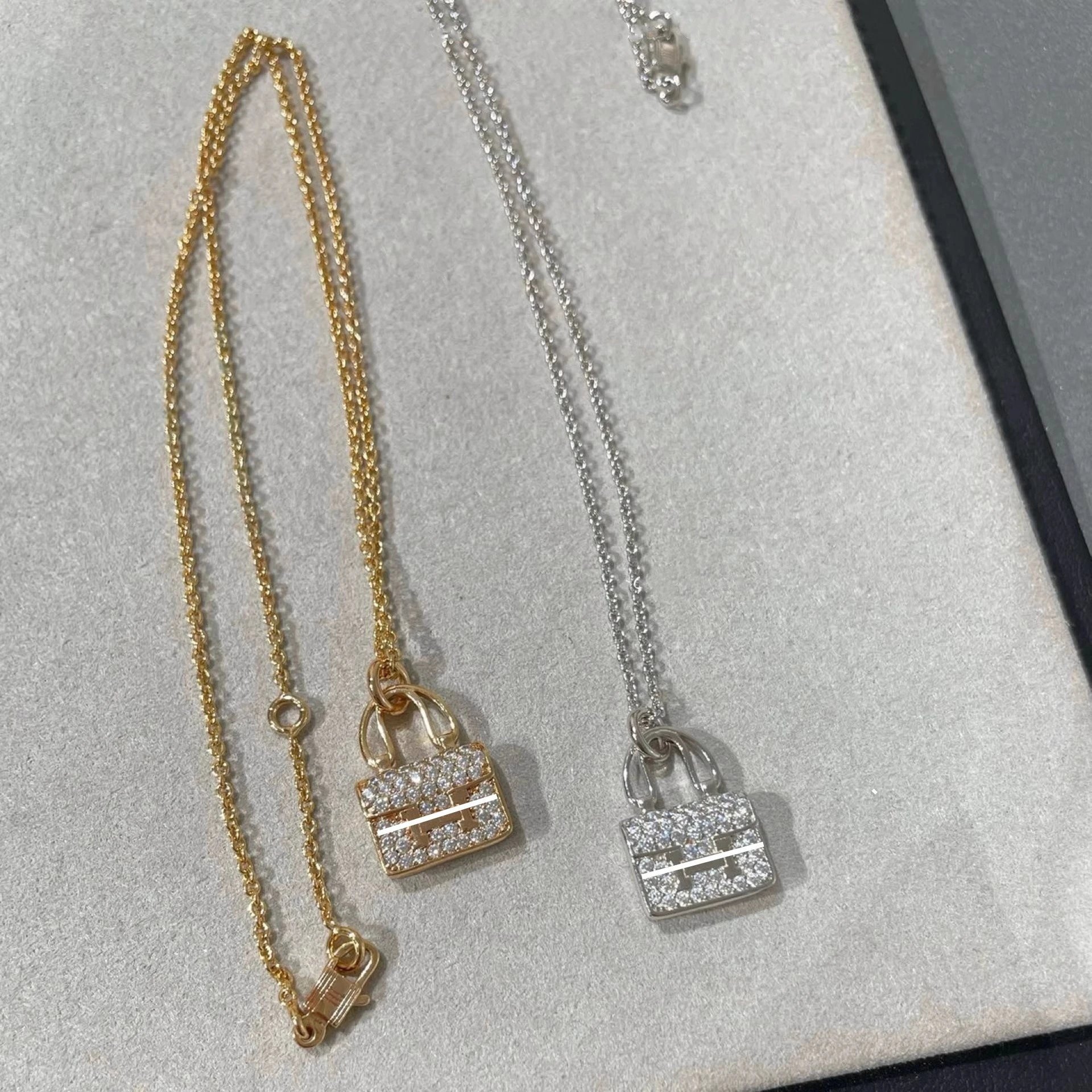 Hermès Luxury Style H Letter Necklace for Women, Constance Bag Full Diamond New Style Rose Gold High-End Collarbone Chain