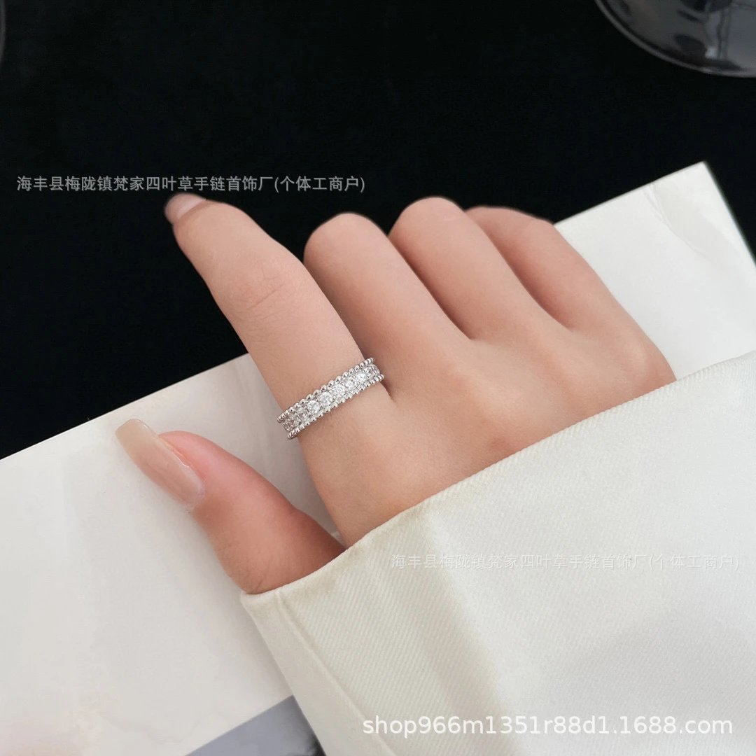 Van Gogh Thick Plated 18K Mi Gold Four-Leaf Clover Single Row Diamond Ring, Diamond-studded Full Star Fashion Personality Ring