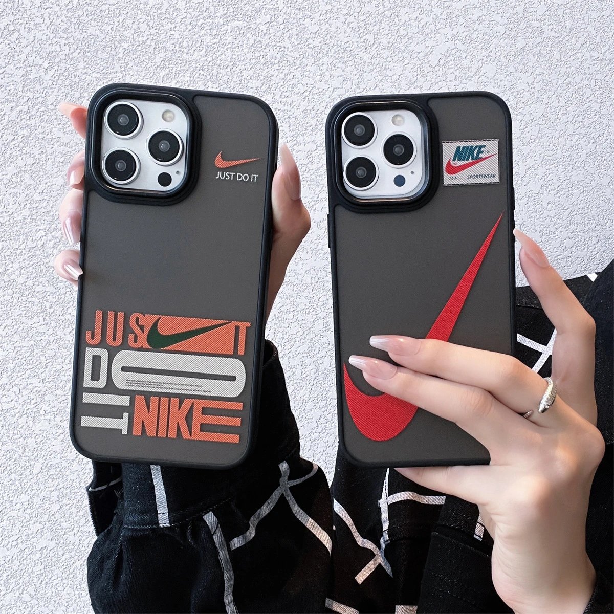Trendy Big Hook Collaboration Apple 12 Case Skin-Feel Matte iPhone 15 Pro 16 Couple 14