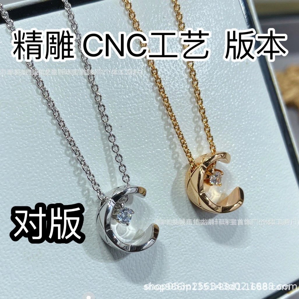 Chanel V Gold CNC Sailor Moon Necklace for Women, Chanel-inspired Style Plated 18K Rose Gold Main Diamond Collarbone Chain
