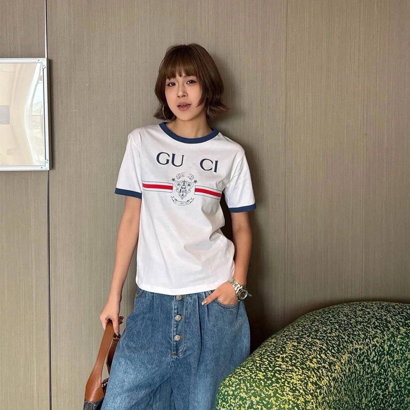 2025 New Gucci 1921 Emblem Print Round Neck Short Sleeve T-shirt Top Unisex