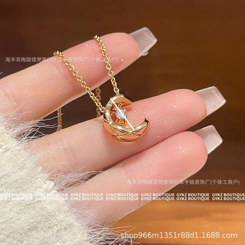 Chanel Quilted Moon Princess Necklace, 2025 Must-Have Bomb Little Chanel Style Women's 18K Rose Gold Plated Choker