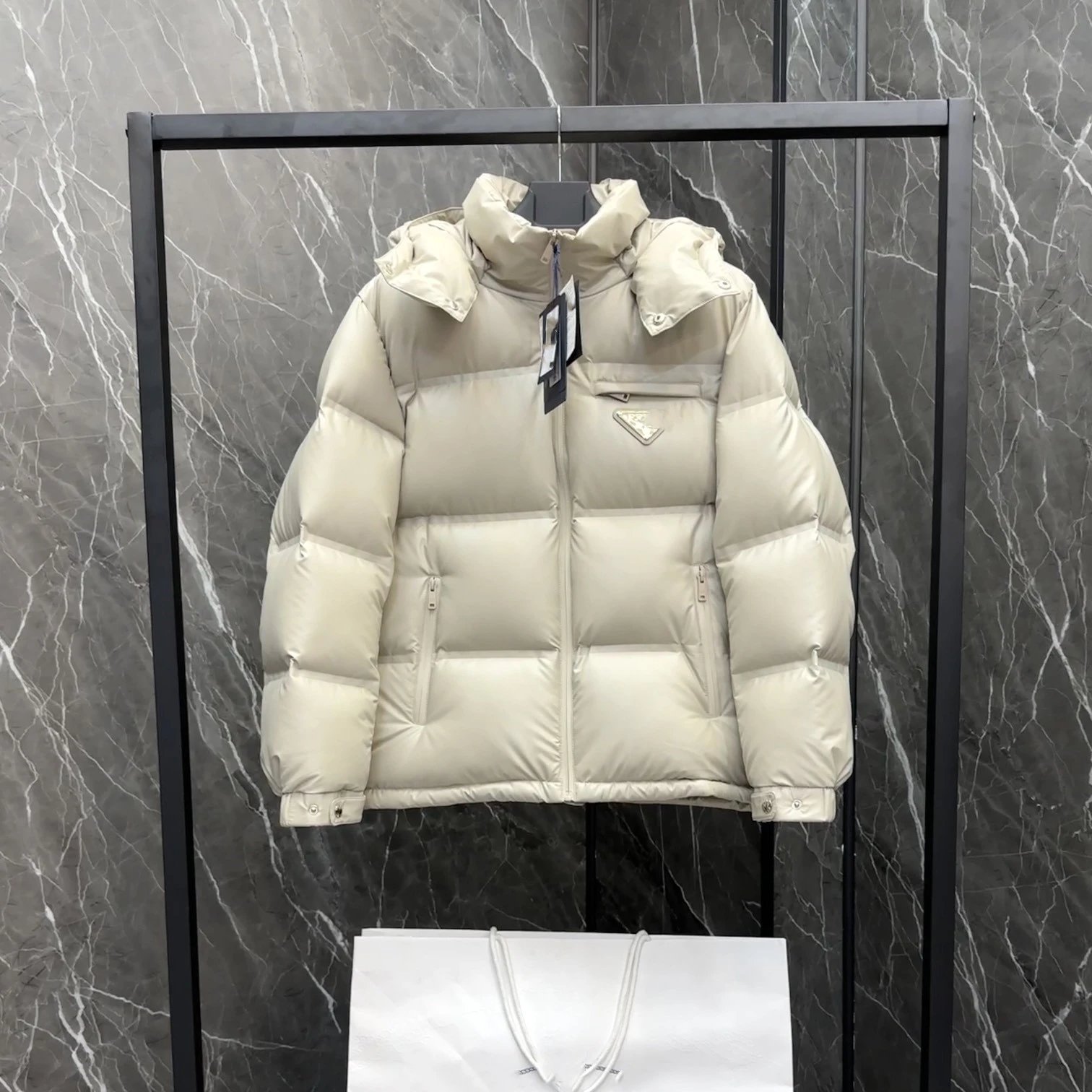 2025 Autumn Winter New Style Prada Triangle Logo Solid Color 90% White Duck Down Seam Sealed Jacket for Men and Women