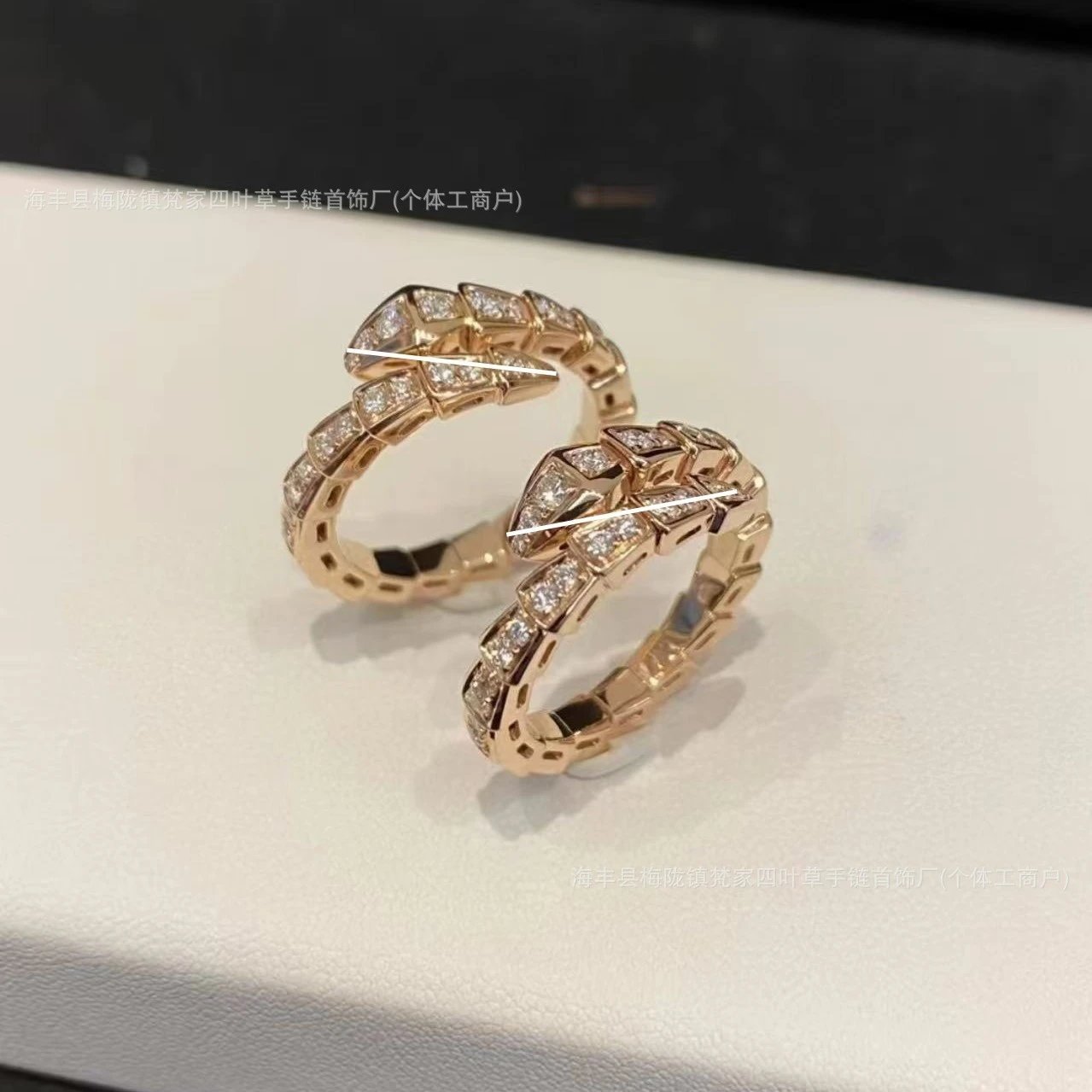 Bulgari Snake-shaped Ring Couple Style, Classic Full Diamond Rose Gold Versatile Unisex Couple Rings, Versatile Style