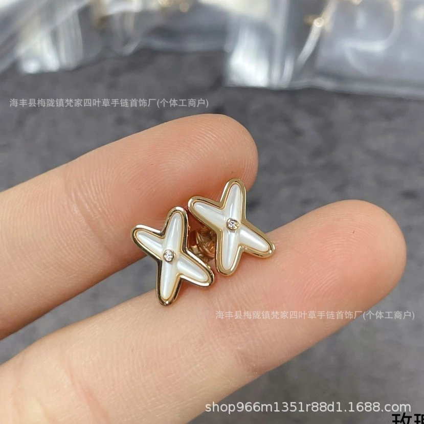 Chaumet Luxury White Mother-of-Pearl Cross Earrings, INS Personalized Versatile Letter X White Mother-of-Pearl Viral Ear Accessories