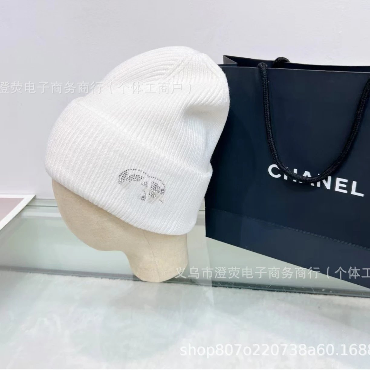 Autumn Winter Fashion Chanel Style Crystal Beanie Casual Versatile Unisex Pullover Thick Cold Hat